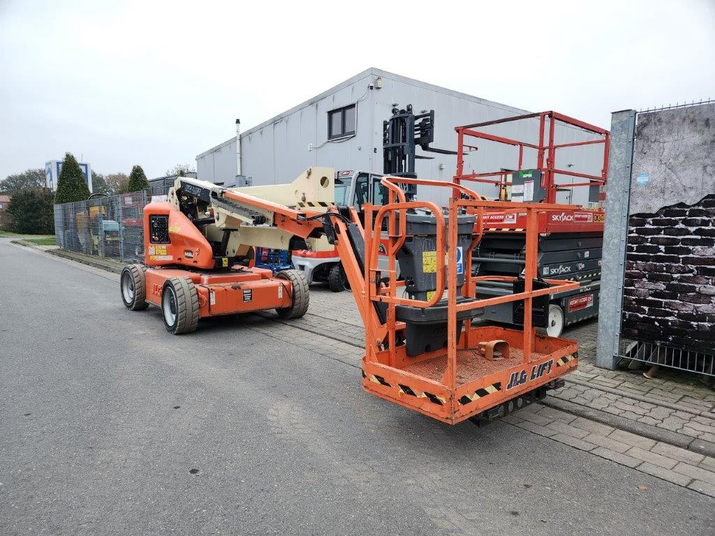 Sold - Articulated Boom Lift - View 2